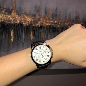 Brown leather Fossil watch